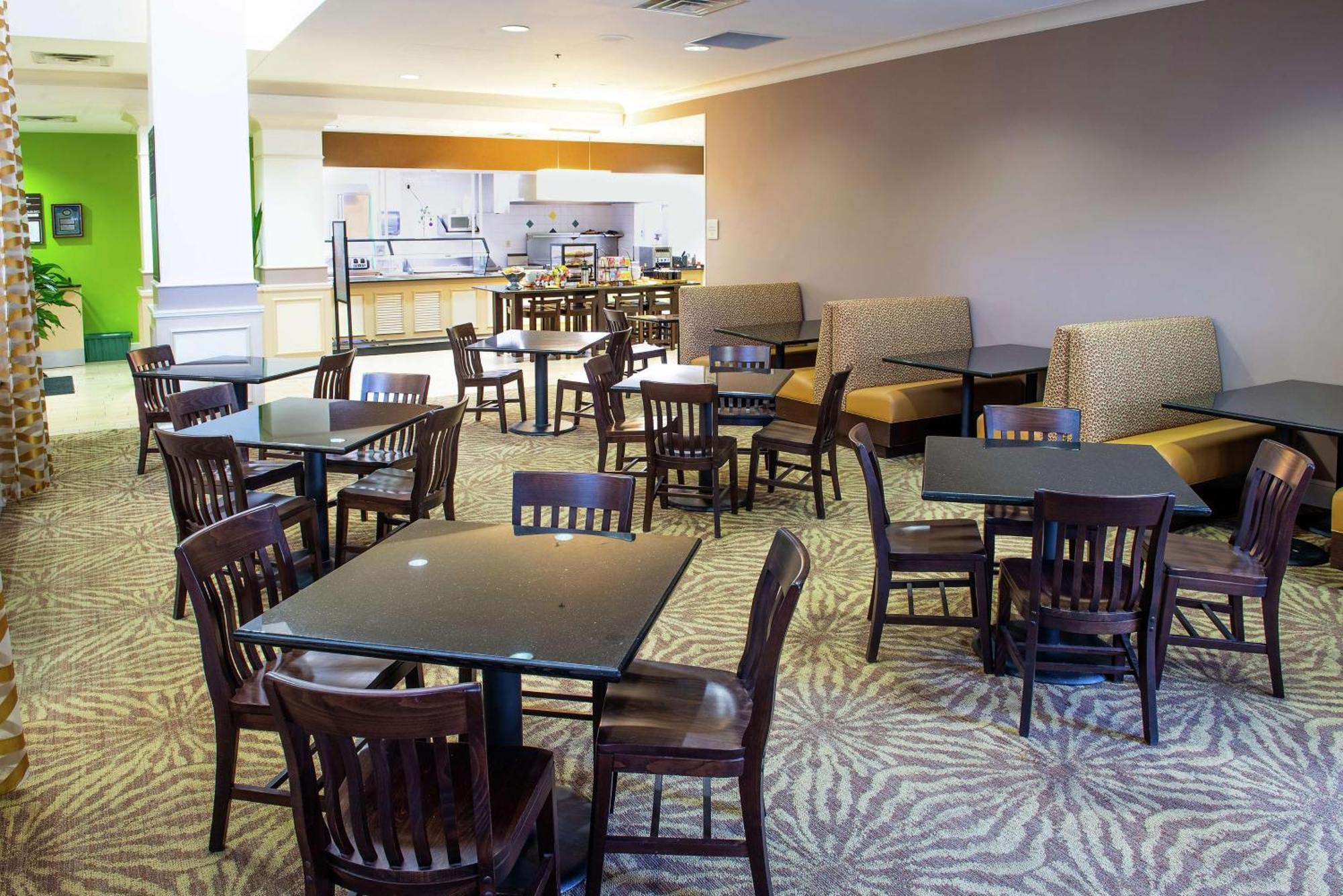 Hilton Garden Inn Rochester Downtown Exterior foto
