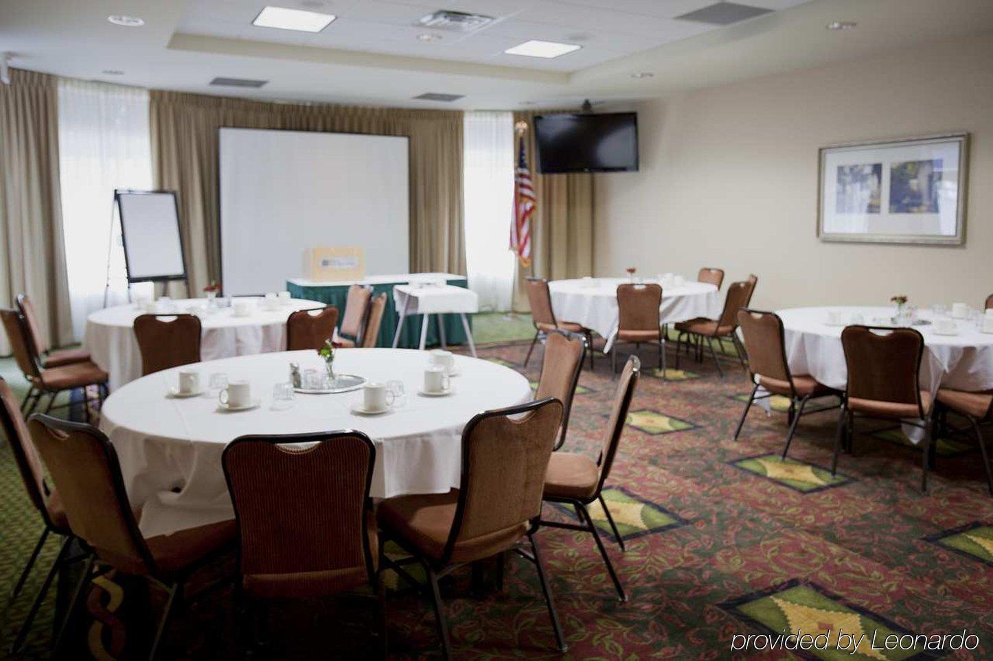 Hilton Garden Inn Rochester Downtown Exterior foto
